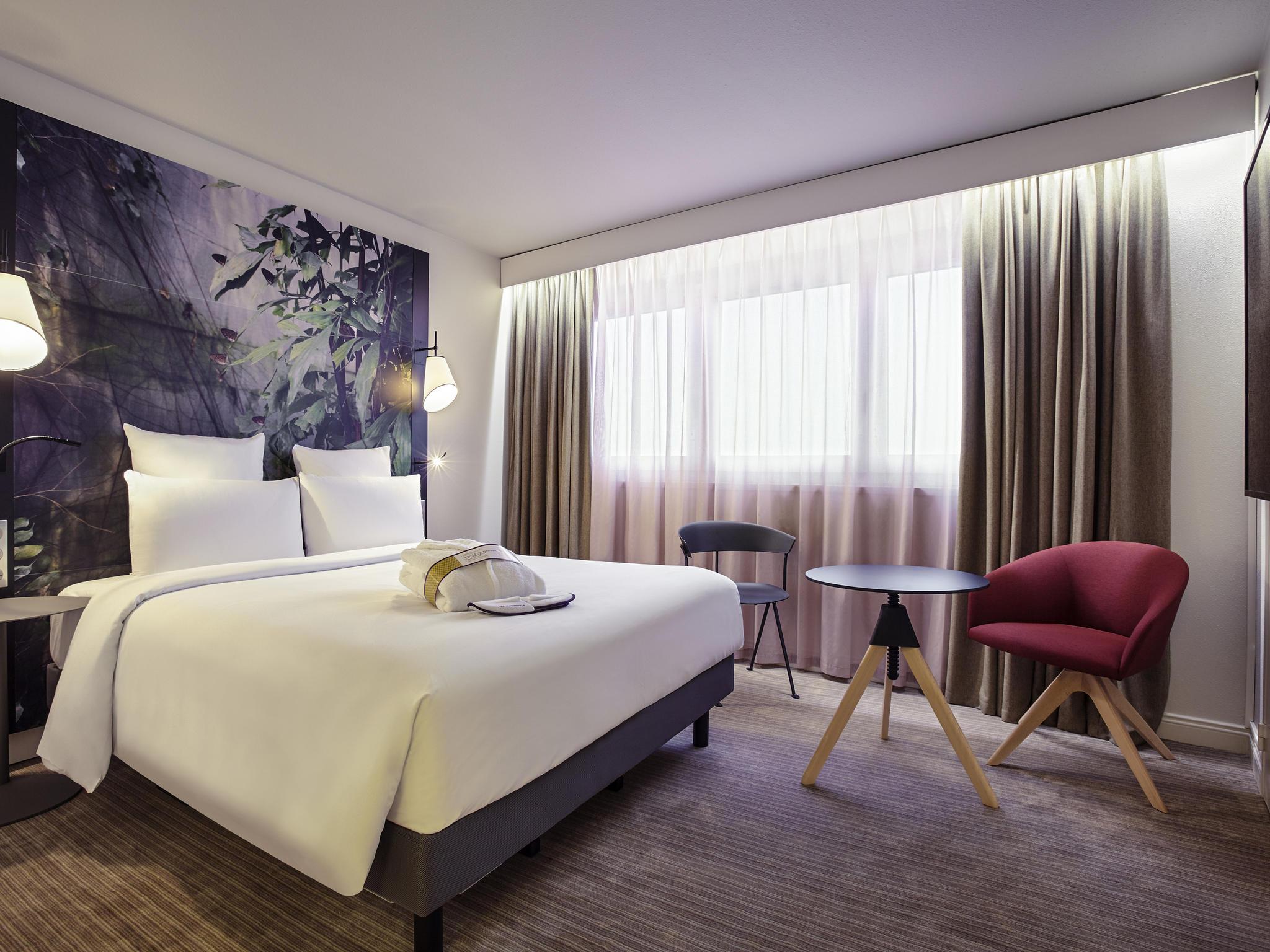 Mercure Paris La Defense Grande Arche Нантер Екстериор снимка