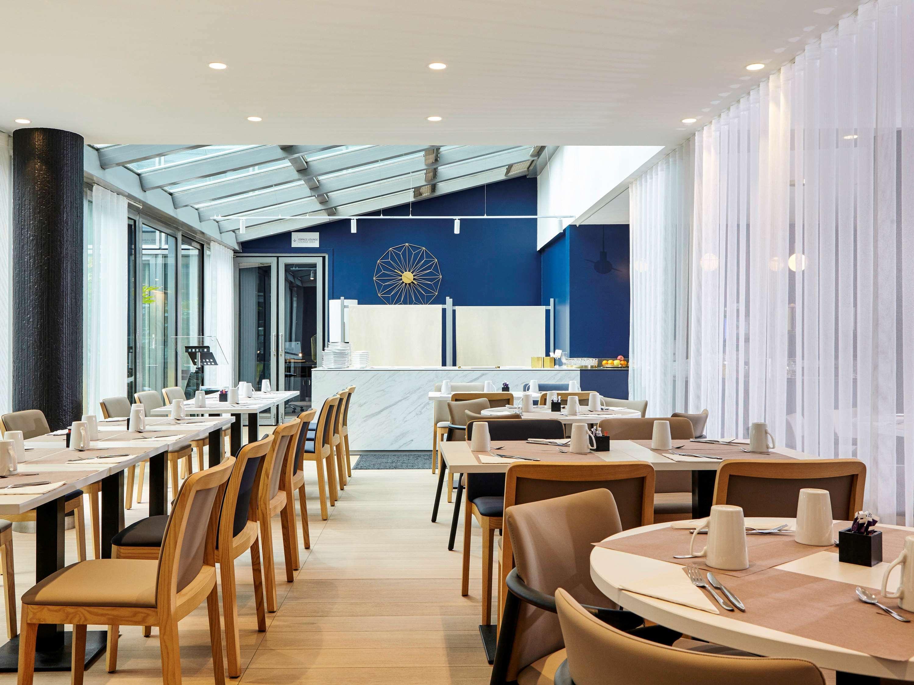 Mercure Paris La Defense Grande Arche Нантер Екстериор снимка