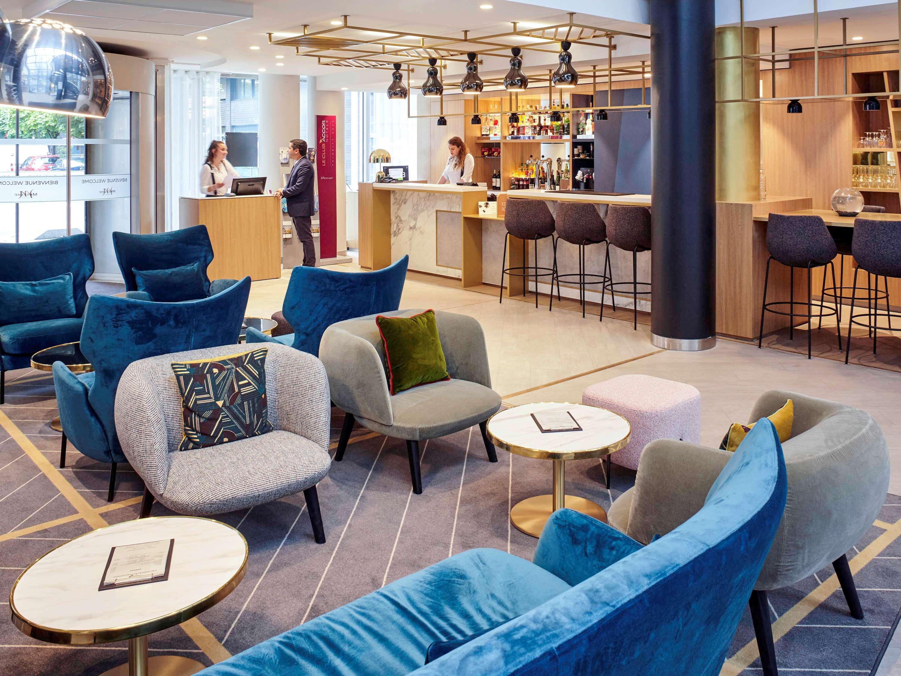 Mercure Paris La Defense Grande Arche Нантер Екстериор снимка