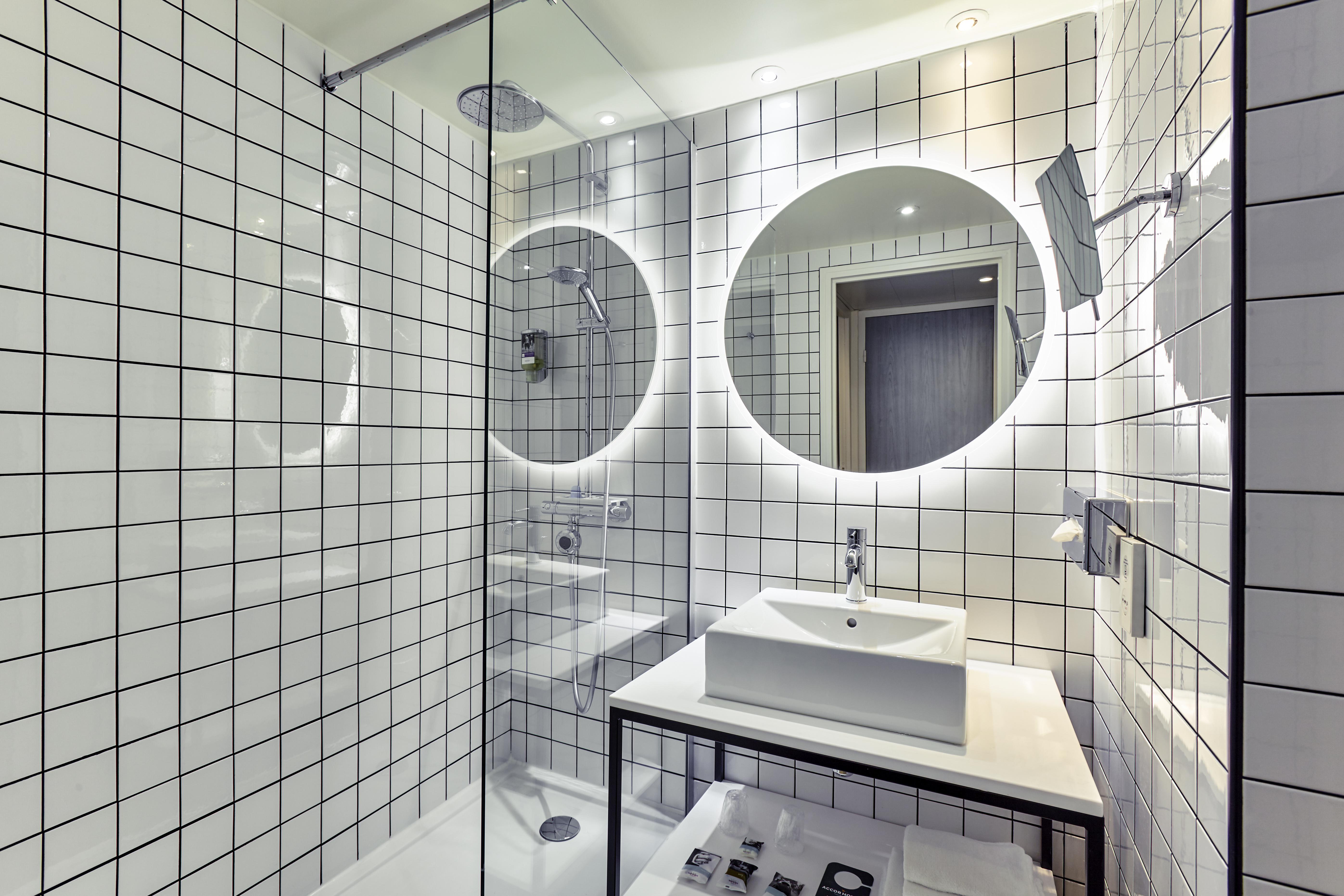 Mercure Paris La Defense Grande Arche Нантер Екстериор снимка