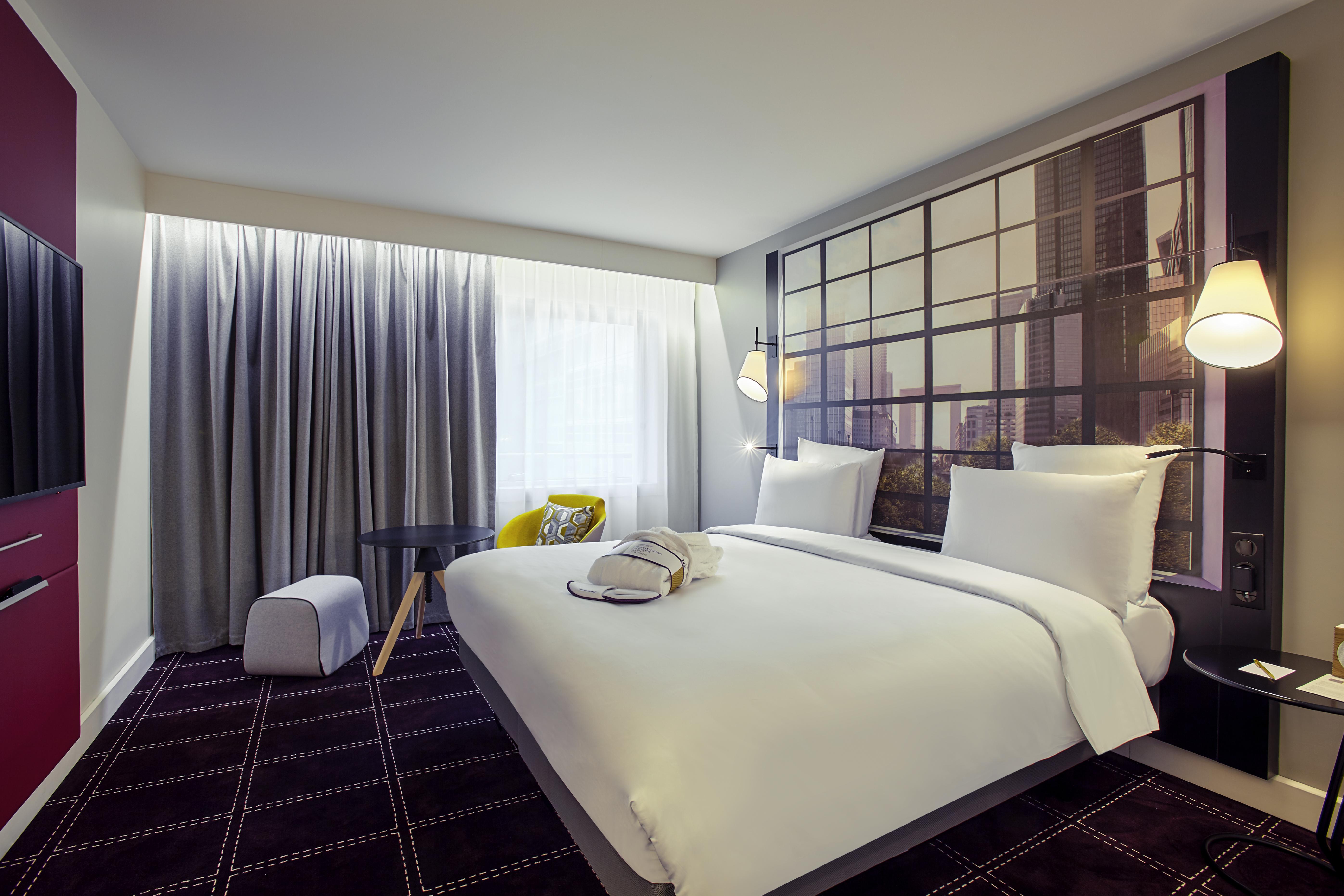 Mercure Paris La Defense Grande Arche Нантер Екстериор снимка