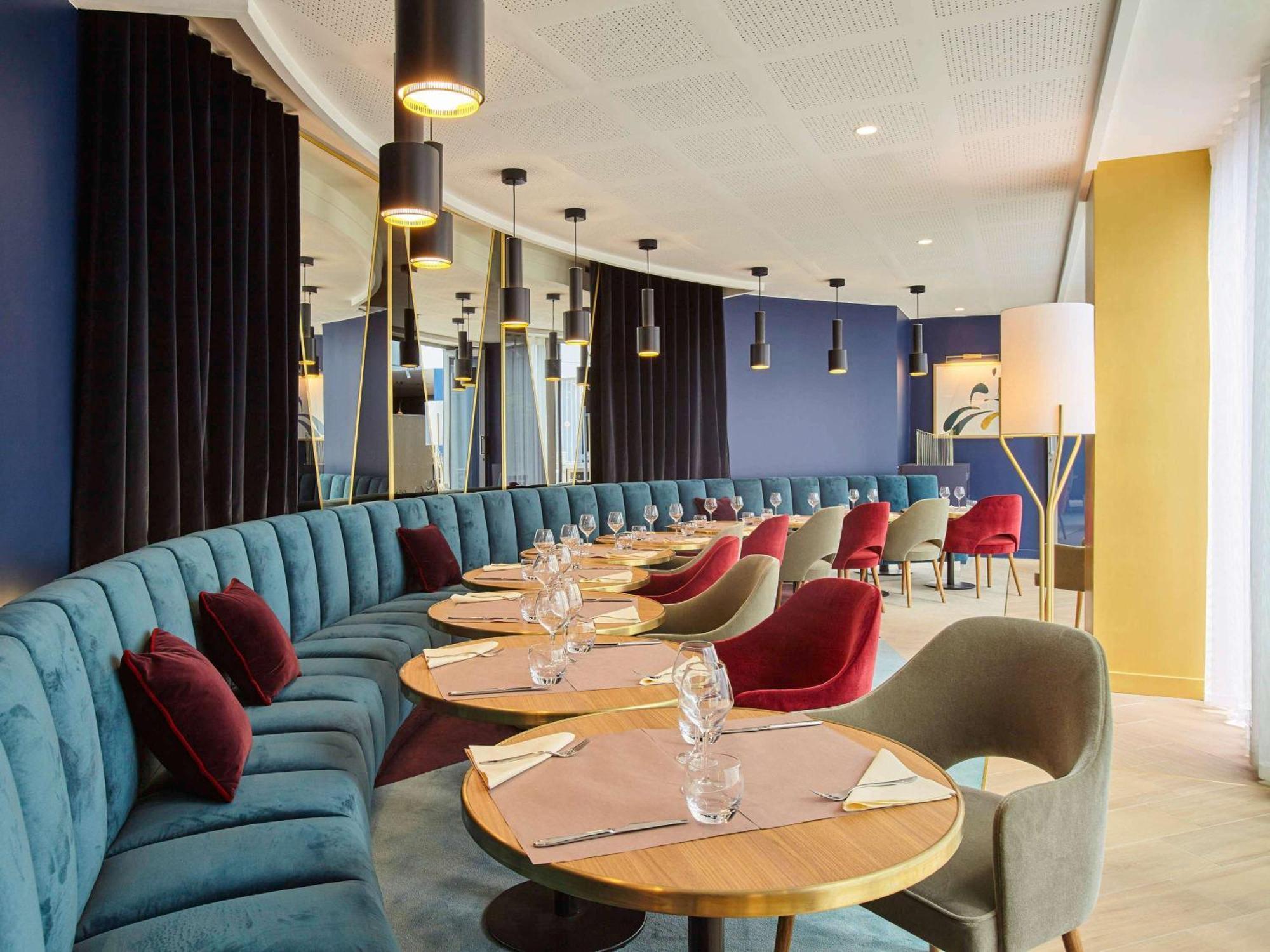 Mercure Paris La Defense Grande Arche Нантер Екстериор снимка