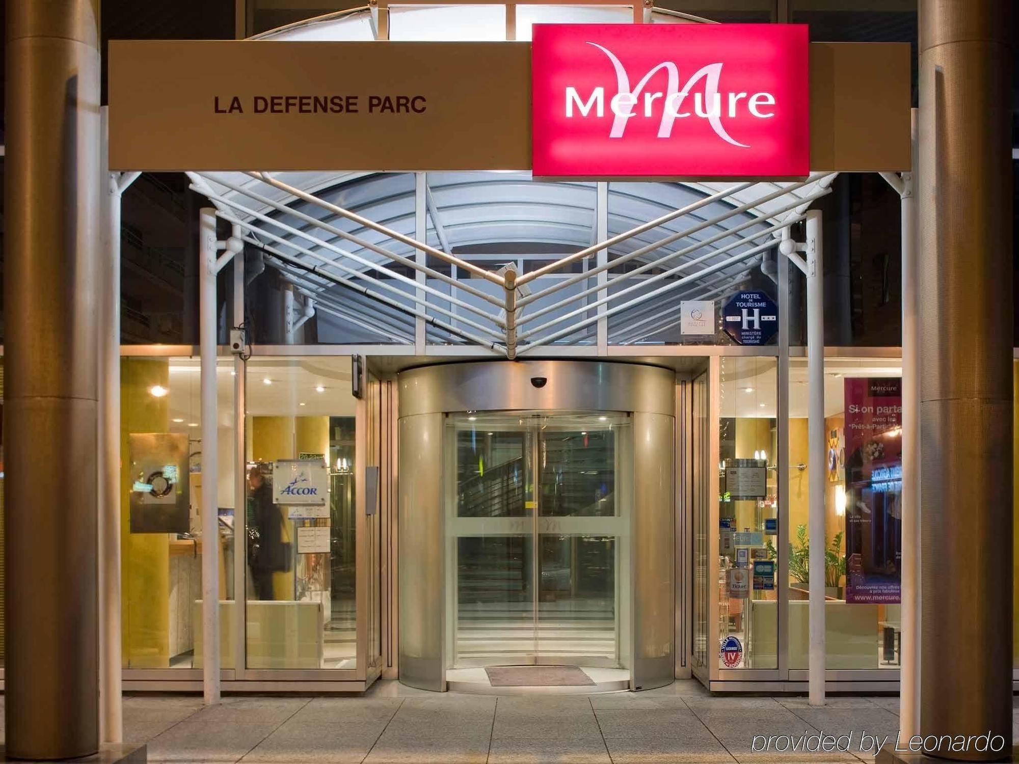 Mercure Paris La Defense Grande Arche Нантер Екстериор снимка